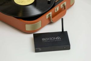 servicios ibiza songs